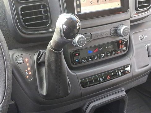 Used 2025 RAM ProMaster 2500 w/ Convenience Group image 12