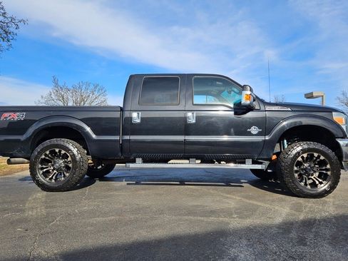 Used 2013 Ford F250 Lariat w/ Lariat Ultimate Pkg image 3