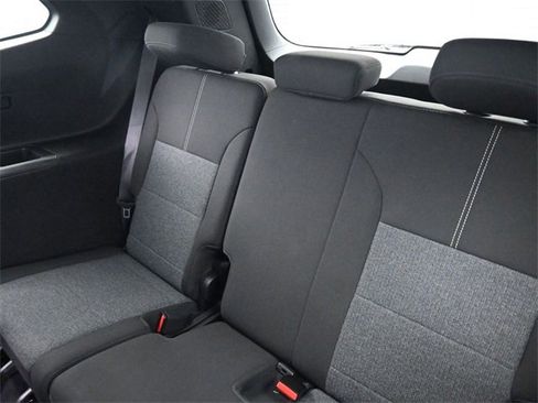 Certified 2025 GMC Acadia Elevation image 15