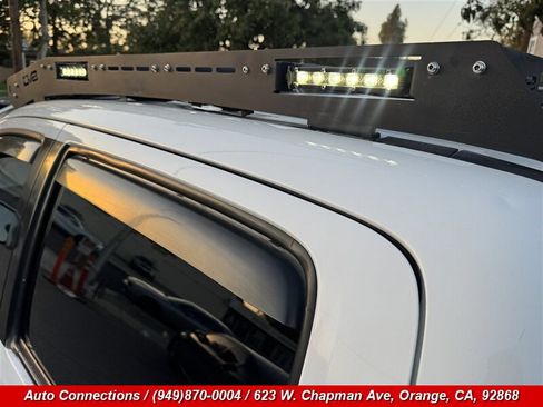 Used 2017 Toyota Tacoma TRD Off-Road w/ Tow Package image 30