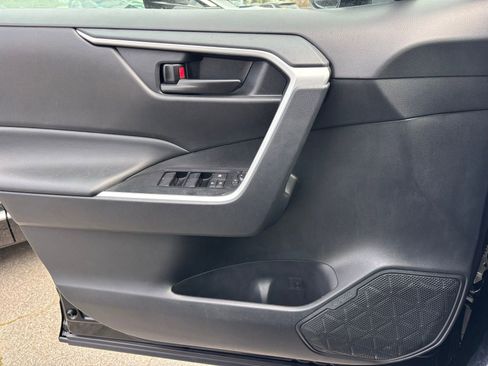 Used 2025 Toyota RAV4 LE image 16