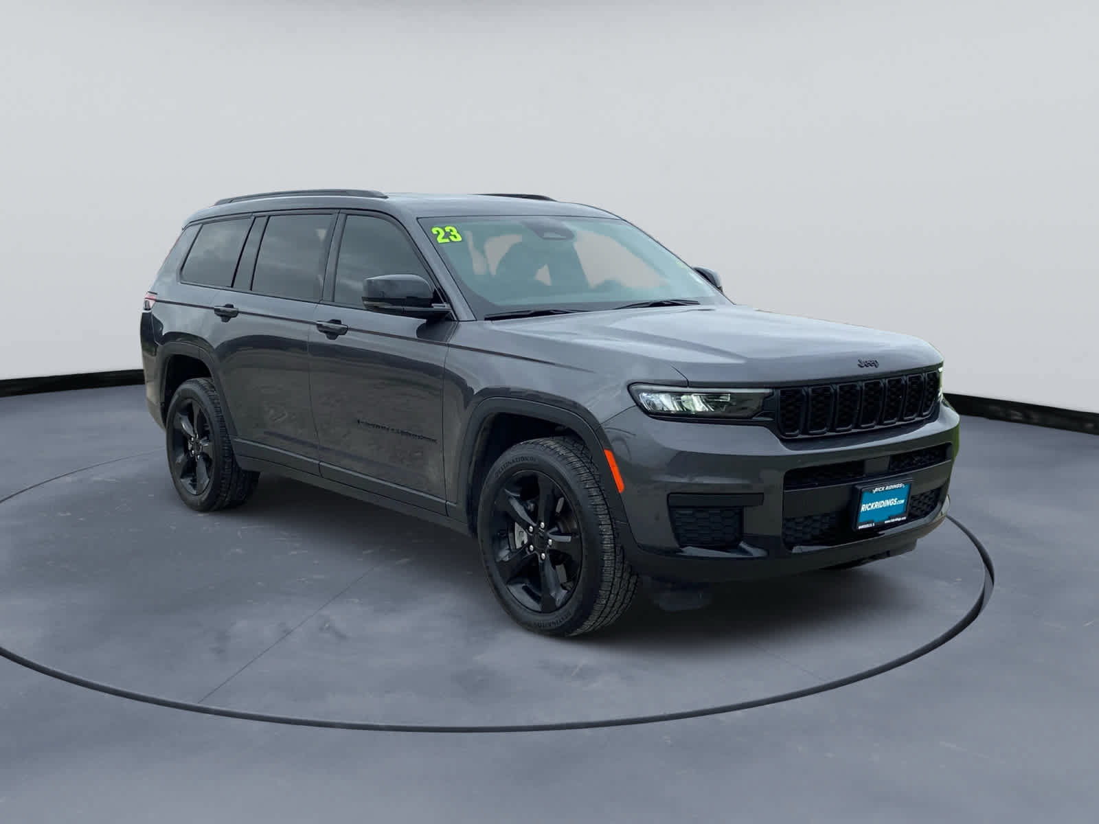 Used 2023 Jeep Grand Cherokee L Laredo AWD/4WD image 3