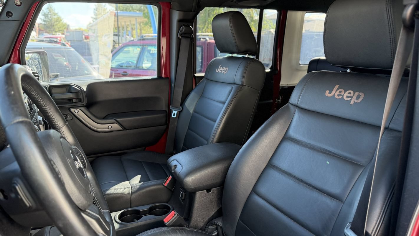 Used 2012 Jeep Wrangler Unlimited Sport AWD/4WD image 11