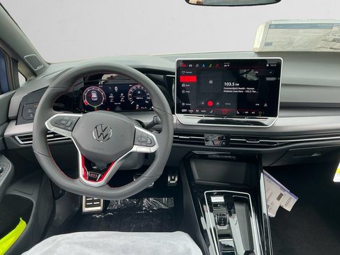 New 2026 Volkswagen GTI SE FWD image 10