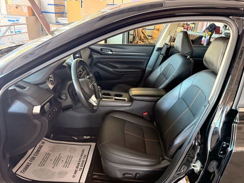 Used 2020 Nissan Altima 2.5 SR image 11