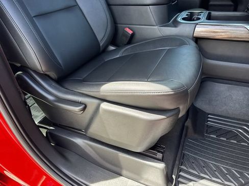 Used 2021 Chevrolet Silverado 1500 LT Trail Boss w/ LT Trail Boss Premium Package AWD/4WD image 34