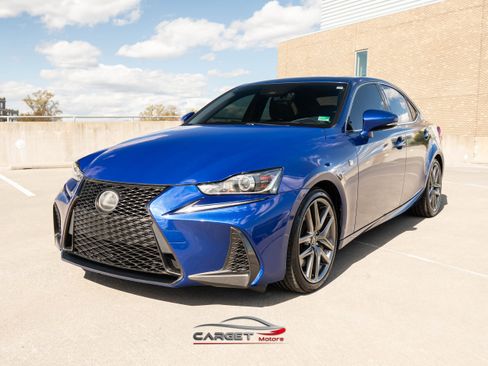 Used 2018 Lexus IS 300 AWD image 3