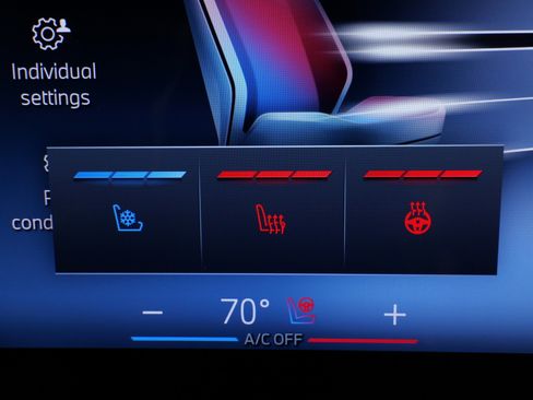 Used 2023 BMW 760i xDrive image 44