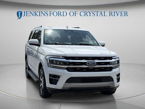 Certified 2024 Ford Expedition Limited RWD image 15