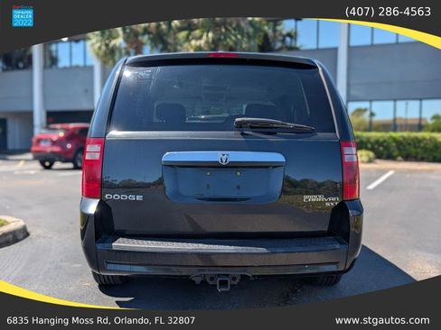 Used 2009 Dodge Grand Caravan SXT FWD image 4
