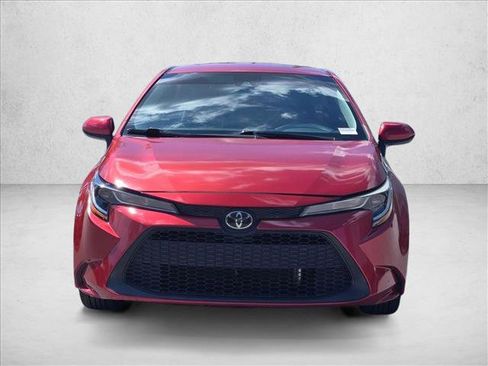 Used 2021 Toyota Corolla LE FWD image 2