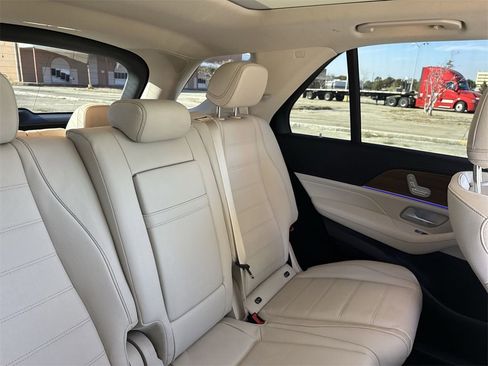 Used 2024 Mercedes-Benz GLE 580 4MATIC image 33