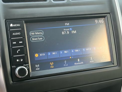 Used 2019 Nissan Versa SV FWD image 23