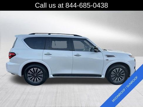 Used 2022 Nissan Armada SL w/ Midnight Edition Package image 4