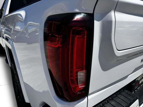 Used 2021 GMC Sierra 2500 AT4 w/ AT4 Premium Plus Package AWD/4WD image 15