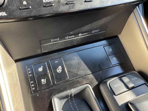 Used 2014 Lexus IS 250 AWD image 33