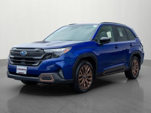 Used 2025 Subaru Forester Sport image 3