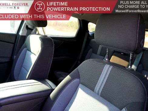 Used 2023 Chevrolet Blazer LT w/ LPO, Black Grille Bar Package image 11