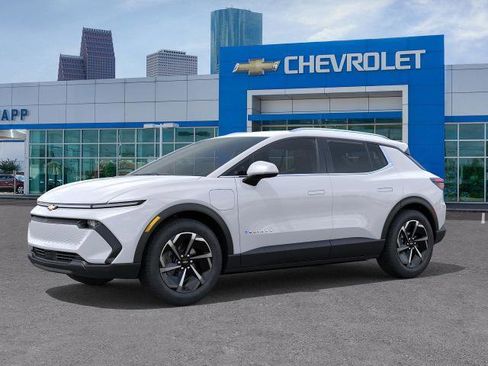 New 2026 Chevrolet Equinox EV LT image 17