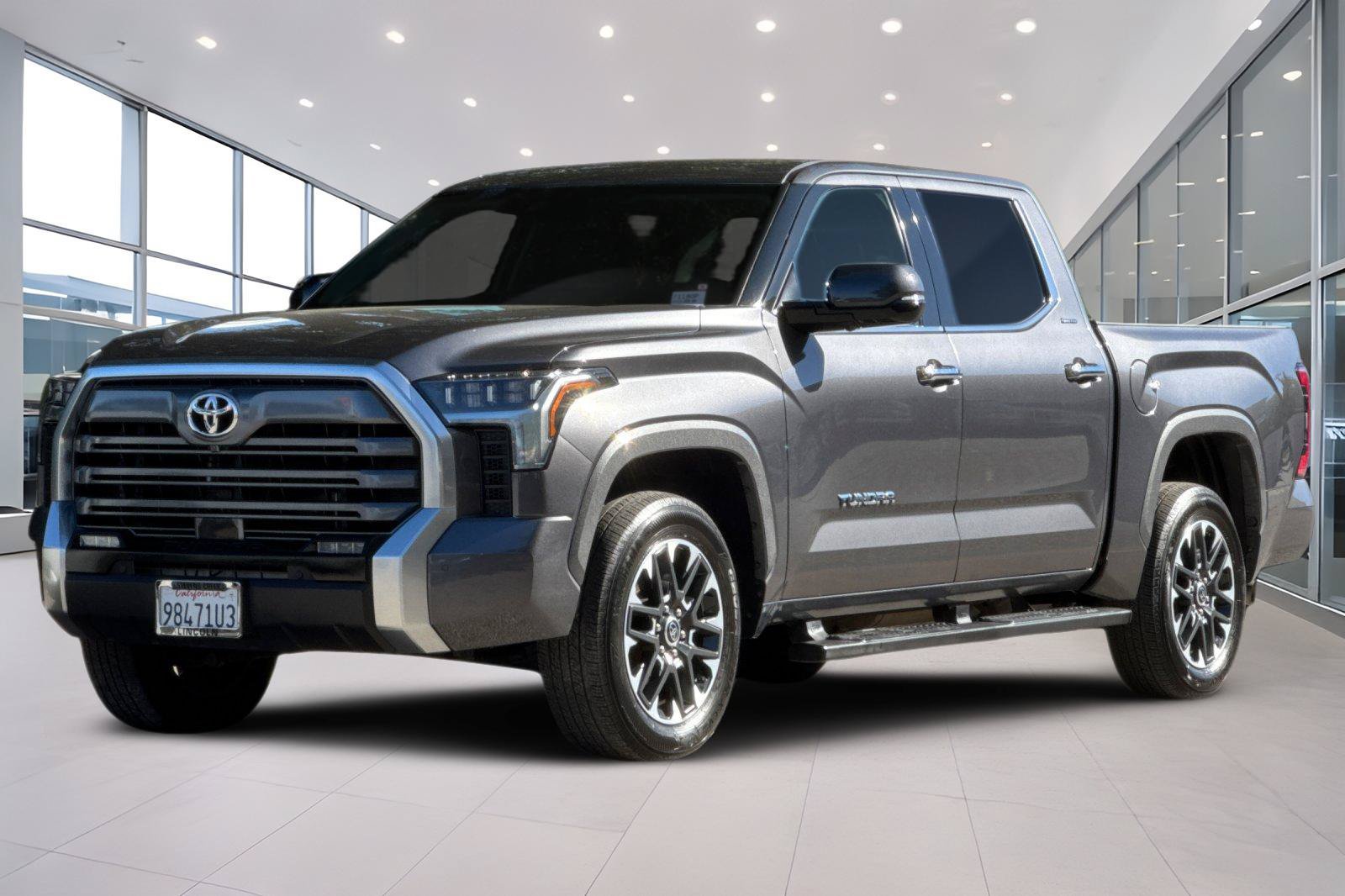Used 2023 Toyota Tundra Limited AWD/4WD image 8