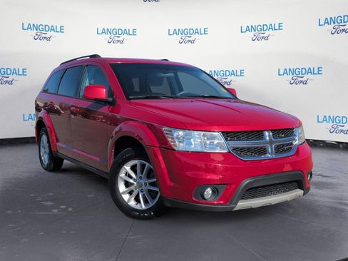 Used 2015 Dodge Journey SXT w/ Flexible Seating Group image 2