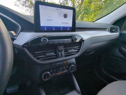 Used 2022 Ford Escape SE w/ Convenience Package image 18