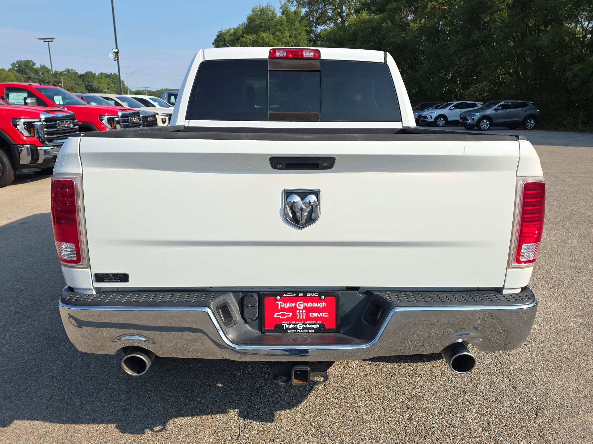 Used 2016 RAM 1500 Laramie w/ Convenience Group AWD/4WD image 7