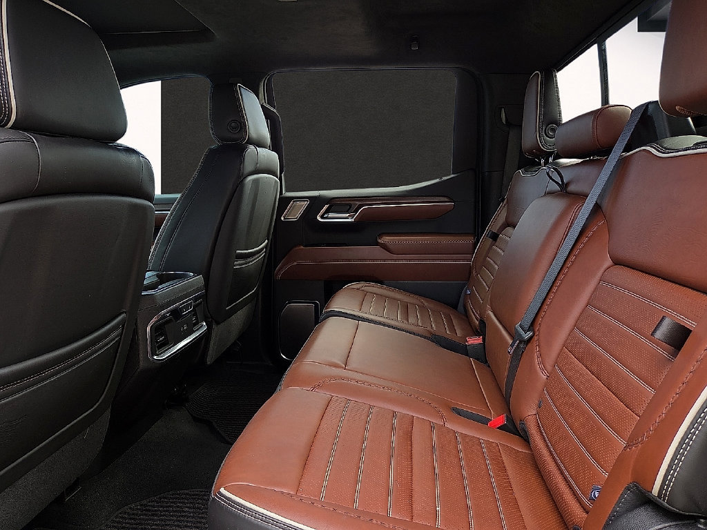 Used 2024 GMC Sierra 1500 Denali Ultimate AWD/4WD image 8