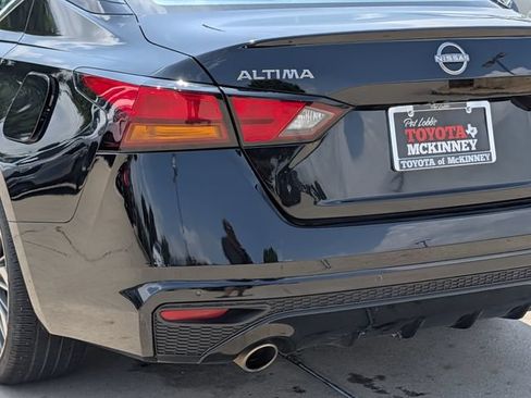Used 2023 Nissan Altima 2.5 SL FWD image 8