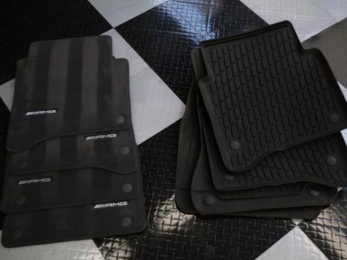 Used 2024 Mercedes-Benz S 63 AMG S image 32