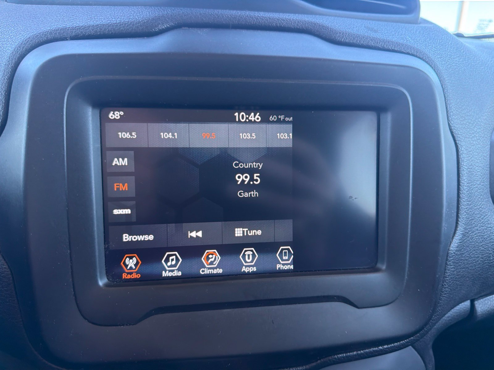 Used 2020 Jeep Renegade Latitude FWD image 14