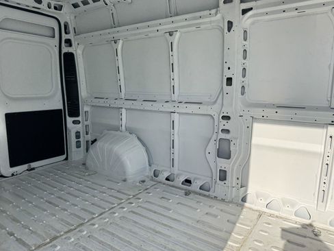 Used 2026 RAM ProMaster 2500 w/ Convenience Group FWD image 10