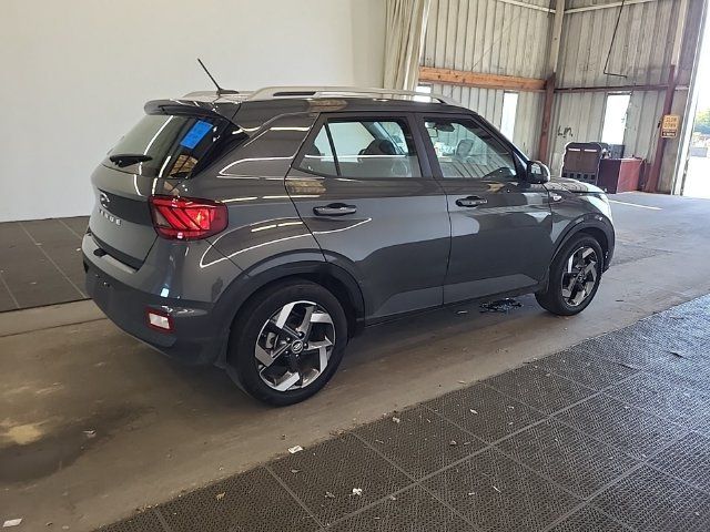 Used 2024 Hyundai Venue SEL FWD image 6