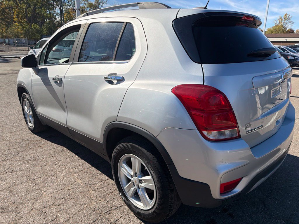 Used 2018 Chevrolet Trax LT w/ LT Convenience Package AWD/4WD image 7