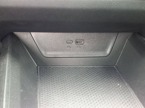 Used 2025 Chevrolet Equinox LT image 18