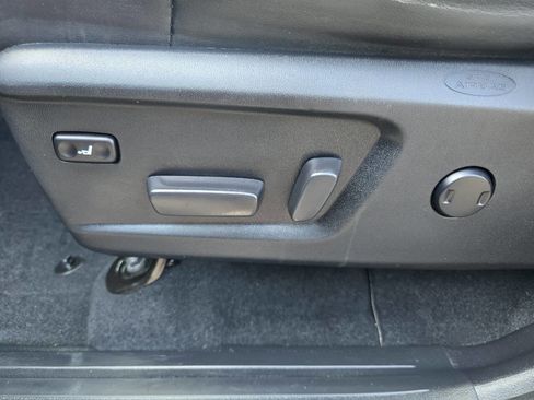 Used 2020 Toyota Tundra Platinum image 16