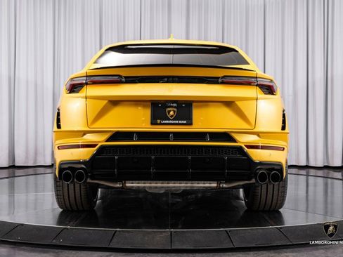 Used 2023 Lamborghini Urus S image 14