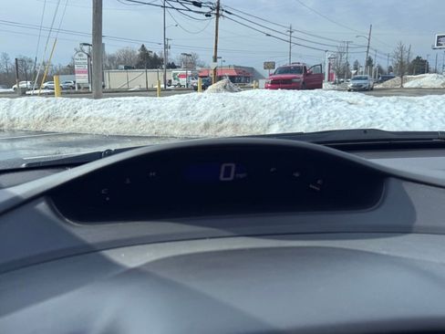 Used 2011 Honda Civic LX image 18