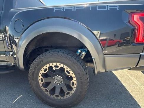 Used 2018 Ford F150 Raptor AWD/4WD image 17