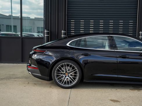 New 2026 Porsche Panamera 4 image 14