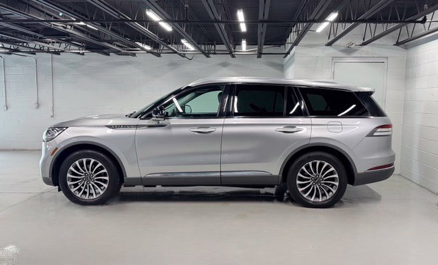 Used 2020 Lincoln Aviator Reserve w/ Equipment Group 201A AWD/4WD image 2