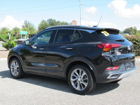 Used 2023 Buick Encore GX Essence w/ Experience Buick Package image 4