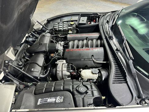 Used 2002 Chevrolet Corvette Coupe w/ Preferred Equipment Group2 RWD image 30