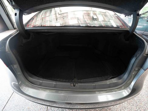Used 2016 Toyota Avalon Touring FWD image 27