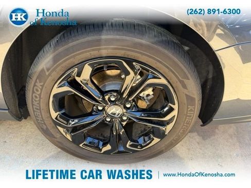 Certified 2025 Honda Accord SE image 3