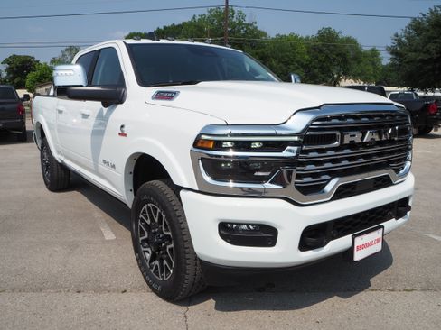 New 2025 RAM 2500 Limited image 4