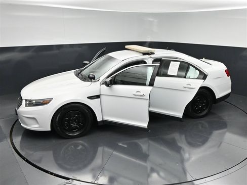 Used 2015 Ford Taurus Police Interceptor AWD image 35