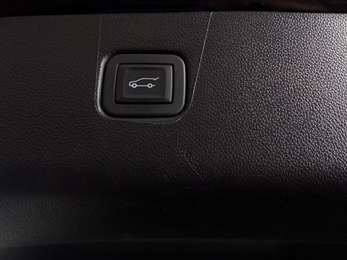 Used 2025 Chevrolet Blazer RS AWD/4WD image 29