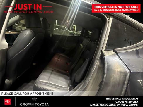 Used 2024 Tesla Model Y Long Range AWD/4WD image 8