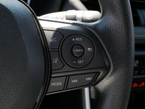 Certified 2025 Toyota RAV4 XLE AWD/4WD image 25
